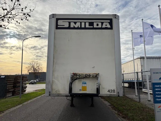 Tracon TRAILERS 2-axle closed box Tridec steering taillift 2 ton - Poluprikolica sa zatvorenim sandukom: slika 2 Tracon TRAILERS 2-axle closed box Tridec steering taillift 2 ton - Poluprikolica sa zatvorenim sandukom: slika 2