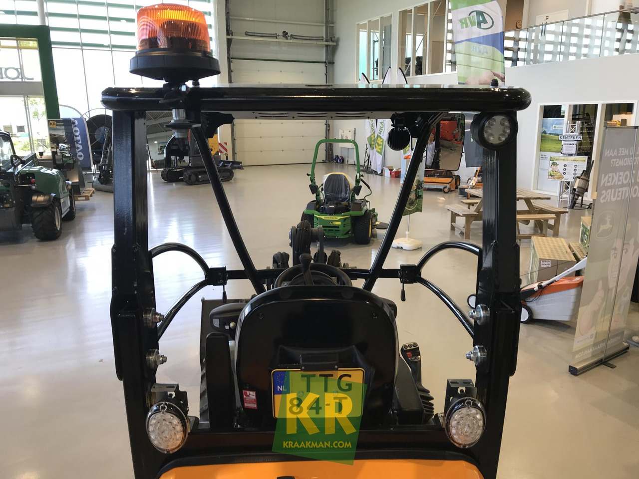 Lizing G2200E Giant G2200E Giant: slika 7 Lizing G2200E Giant G2200E Giant: slika 7