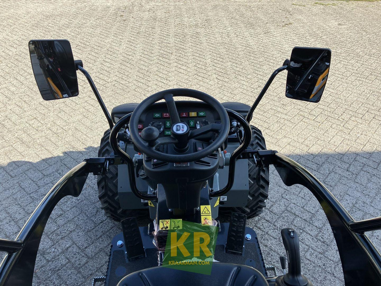 Novu Zglobni utovarivač Giant G1500 Xtra: slika 9