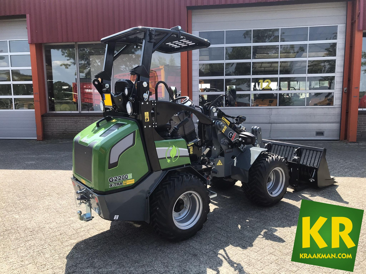 Giant G2200E - Zglobni utovarivač: slika 3 Giant G2200E - Zglobni utovarivač: slika 3