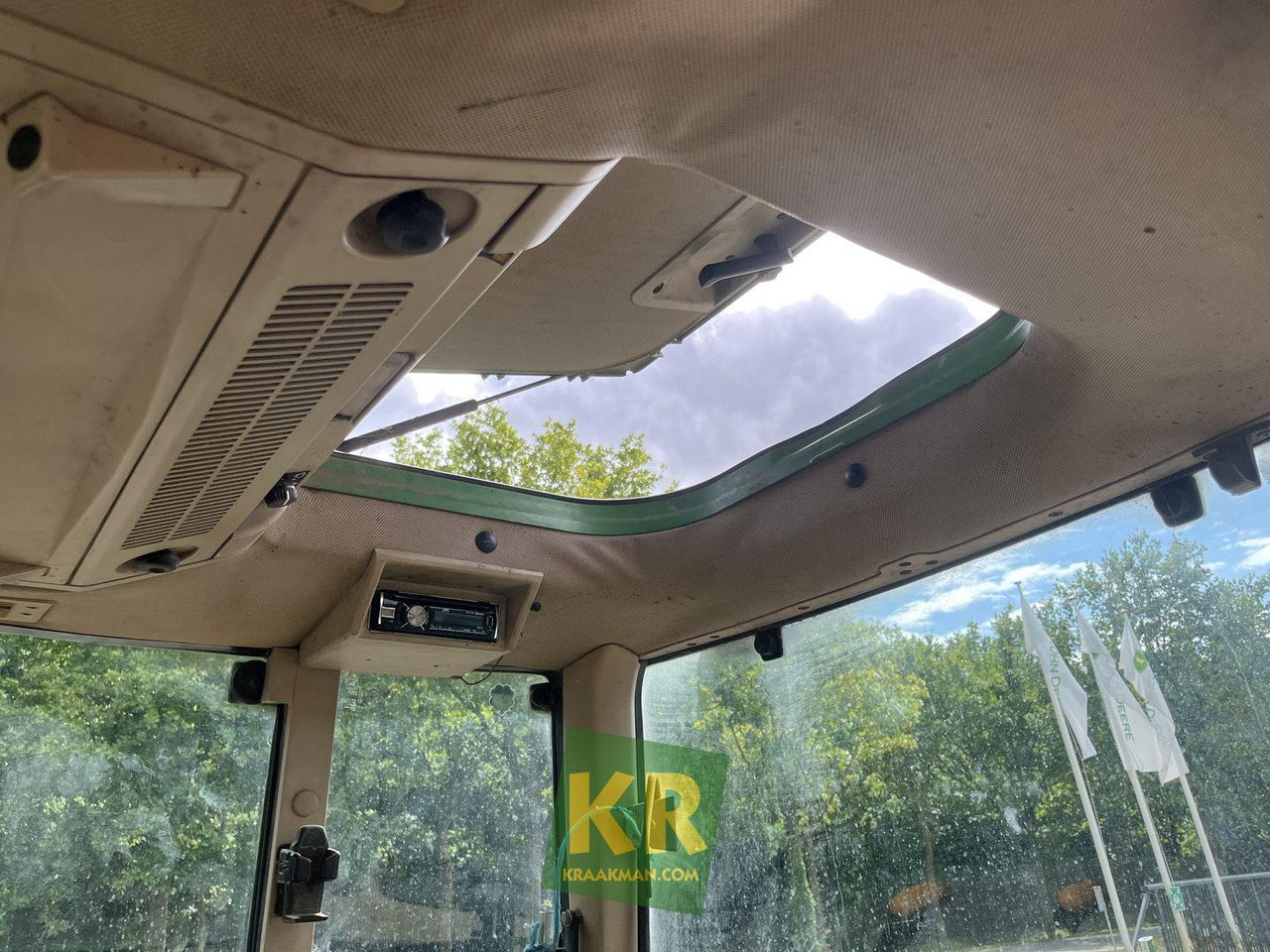 John Deere 6110  - Traktor: slika 1 John Deere 6110  - Traktor: slika 1