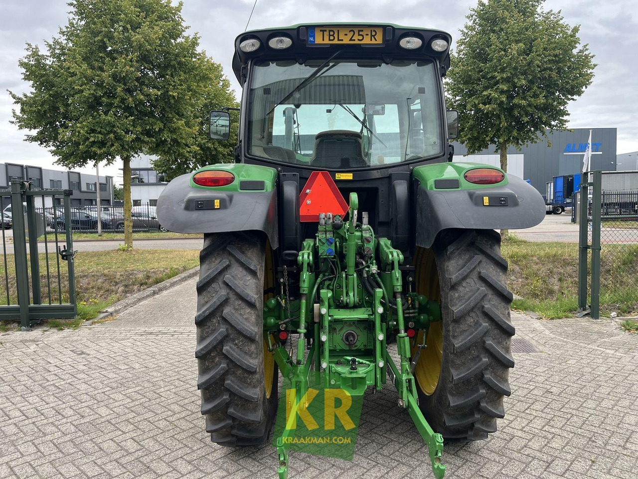 Traktor John Deere 6115R: slika 13