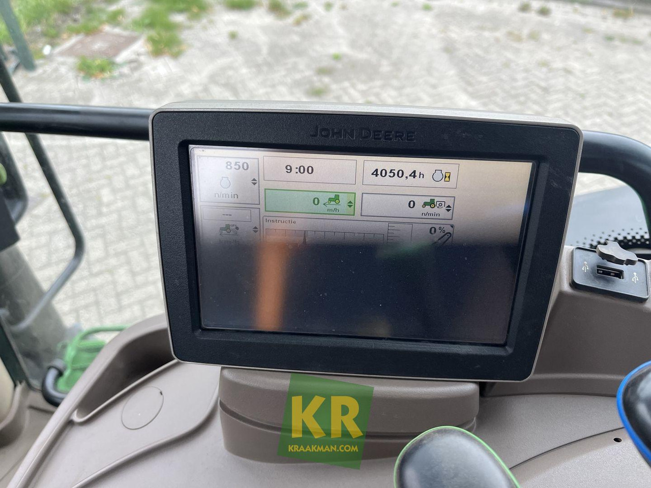 Traktor John Deere 6115R: slika 12