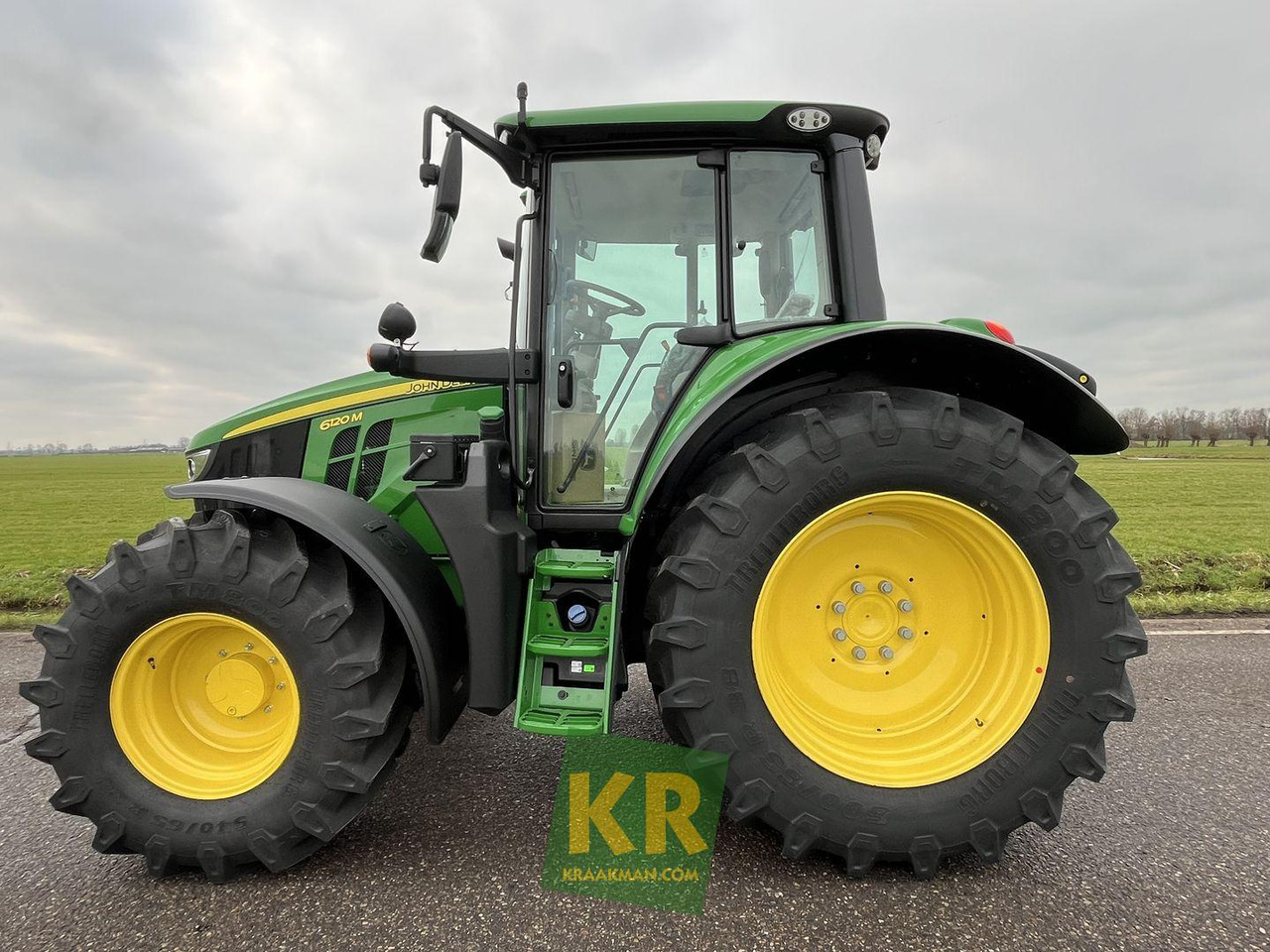 John Deere 6120M - Traktor: slika 2 John Deere 6120M - Traktor: slika 2