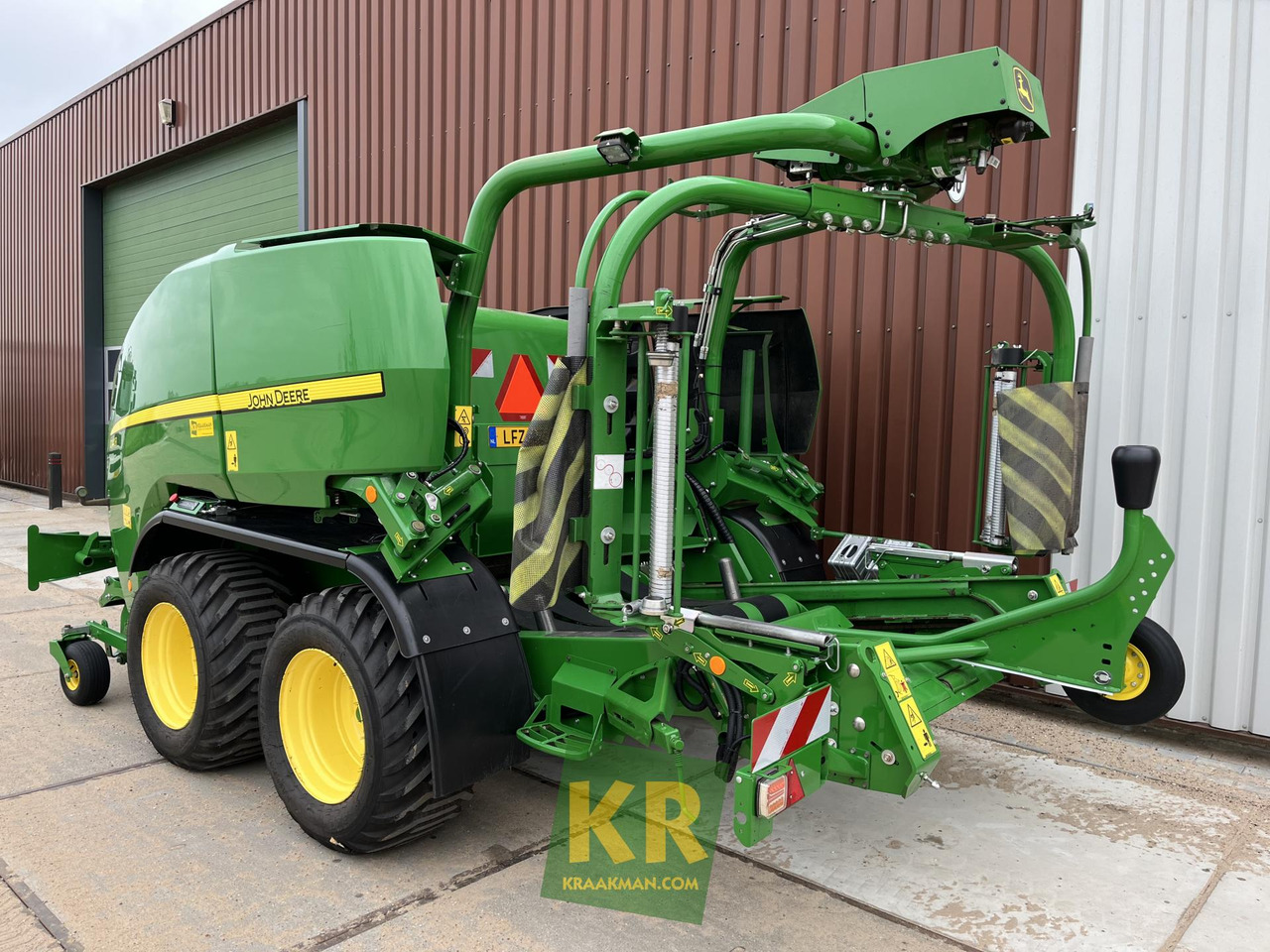 John Deere C441R  - Balirka za okrugle bale: slika 3 John Deere C441R  - Balirka za okrugle bale: slika 3