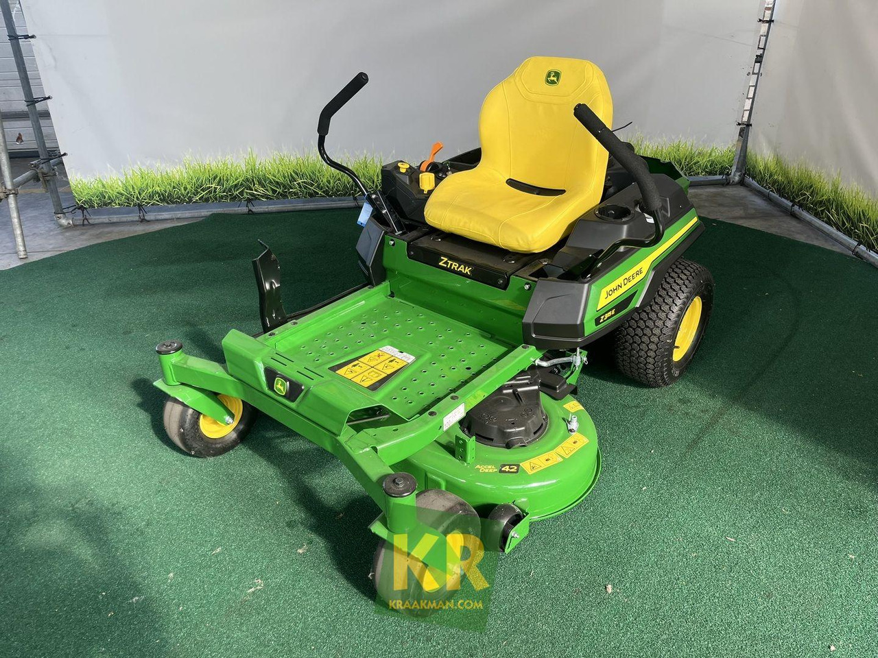 John Deere Z315E Zeroturn maaier - Baštenska kosačica: slika 2 John Deere Z315E Zeroturn maaier - Baštenska kosačica: slika 2