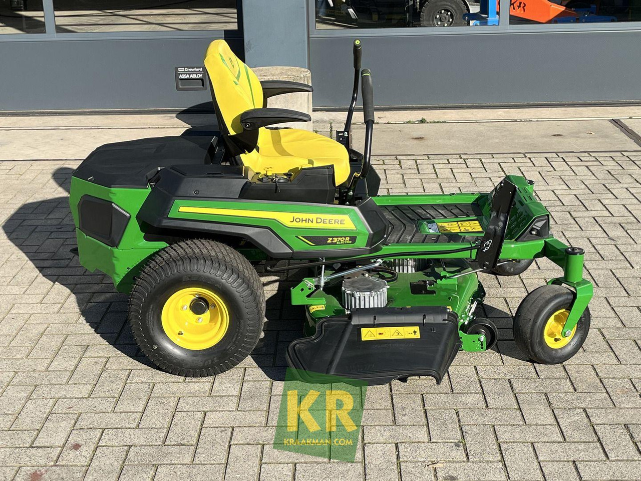 John Deere Z370R ELECTRIC - Baštenska kosačica: slika 3 John Deere Z370R ELECTRIC - Baštenska kosačica: slika 3