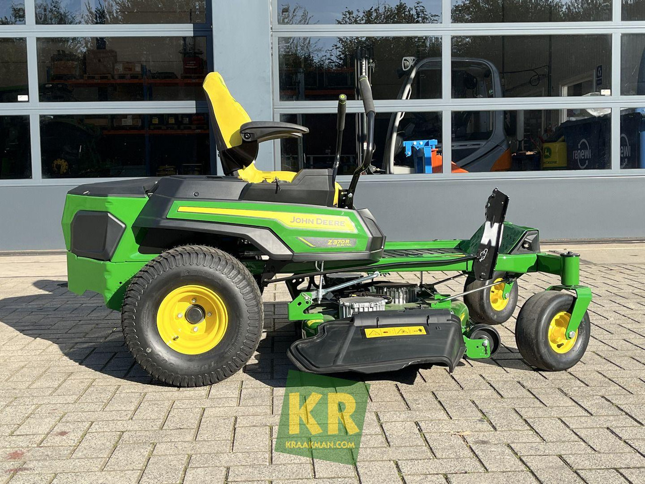 John Deere Z370R ELECTRIC - Baštenska kosačica: slika 2 John Deere Z370R ELECTRIC - Baštenska kosačica: slika 2