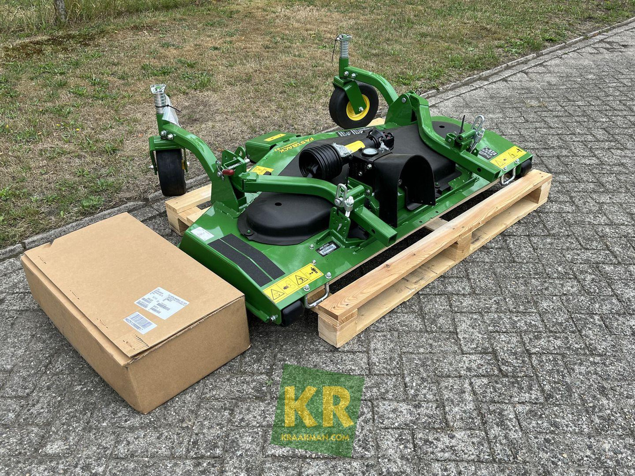 Maaidekken John Deere - Baštenska kosačica: slika 1 Maaidekken John Deere - Baštenska kosačica: slika 1