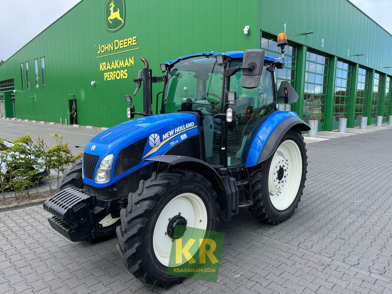 New Holland T5.105 - Traktor: slika 1 New Holland T5.105 - Traktor: slika 1