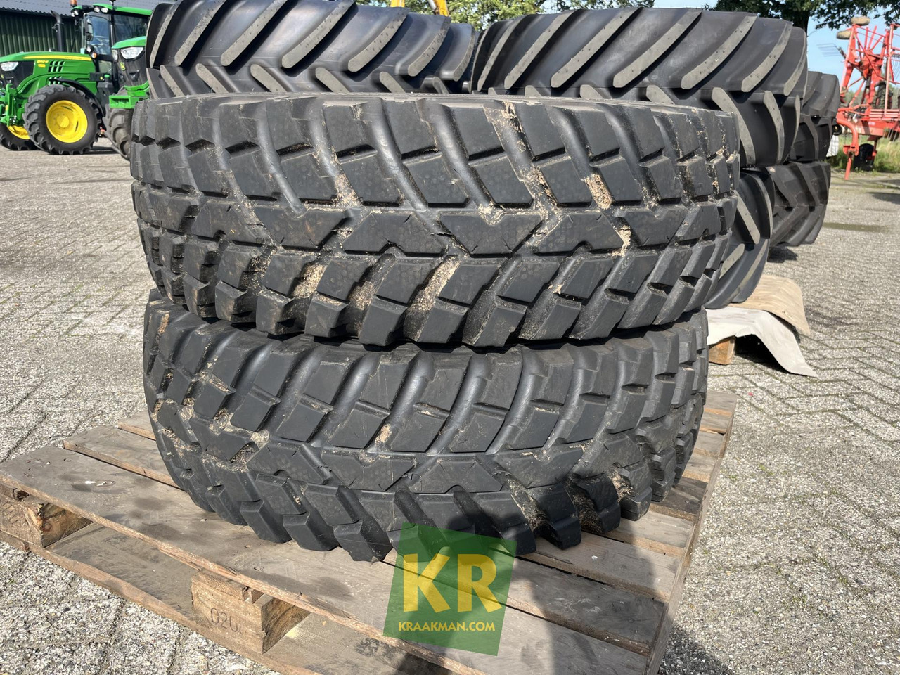 Onbekend merk Nokian 360/80R24 Tri 2  - Guma za Poljoprivredna mašina: slika 1 Onbekend merk Nokian 360/80R24 Tri 2  - Guma za Poljoprivredna mašina: slika 1