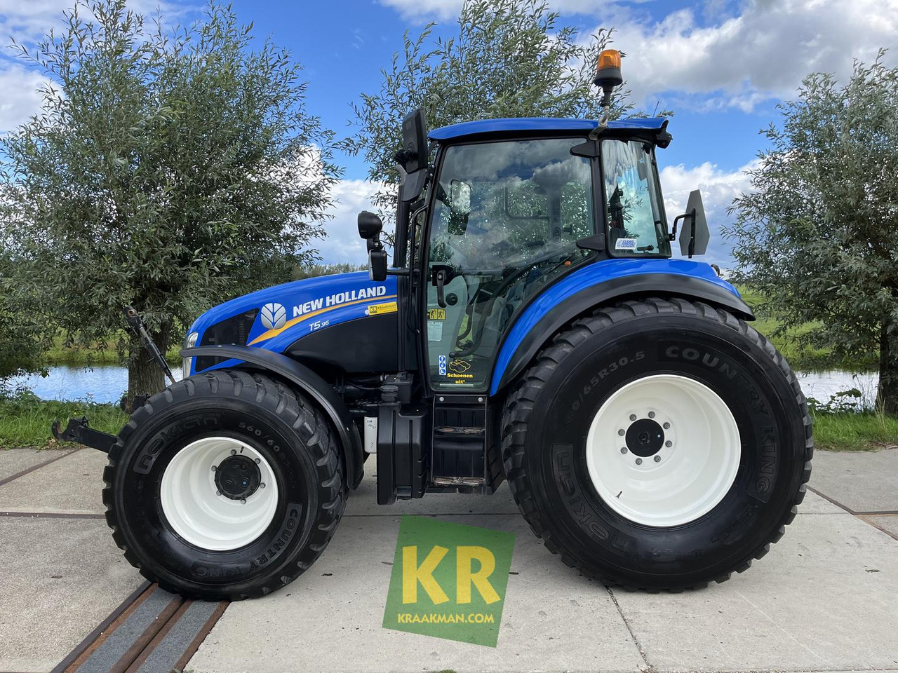 T5.95 New Holland - Traktor: slika 2 T5.95 New Holland - Traktor: slika 2