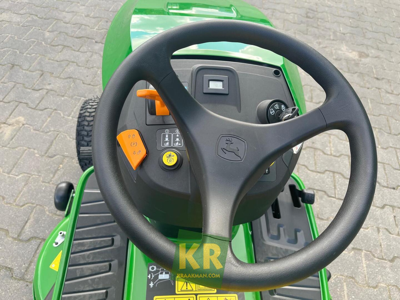 X167R John Deere - Baštenska kosačica: slika 2 X167R John Deere - Baštenska kosačica: slika 2