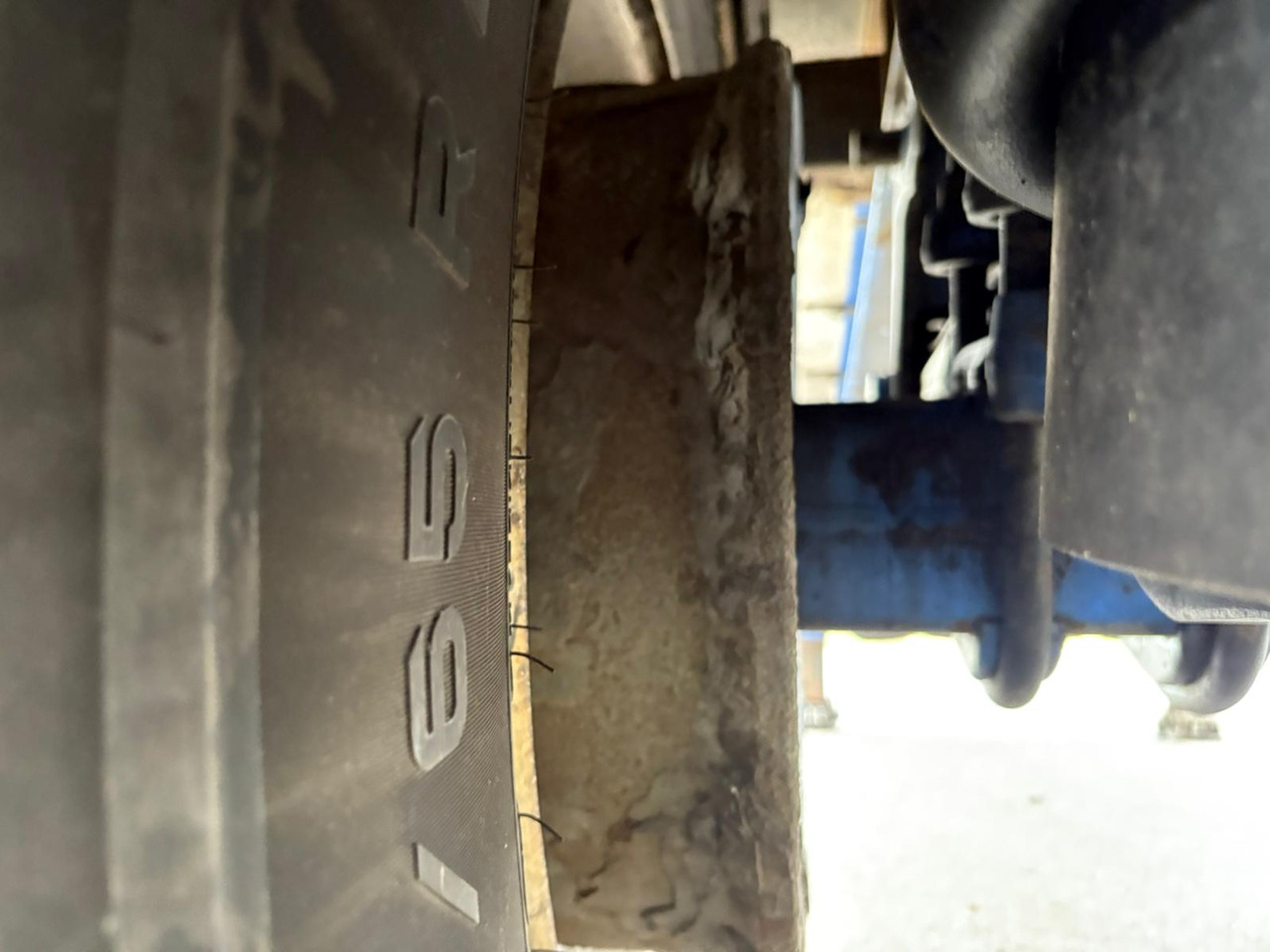 Poluprikolica hladnjače Chereau 2015 Vector 1950MT – JST102: slika 12