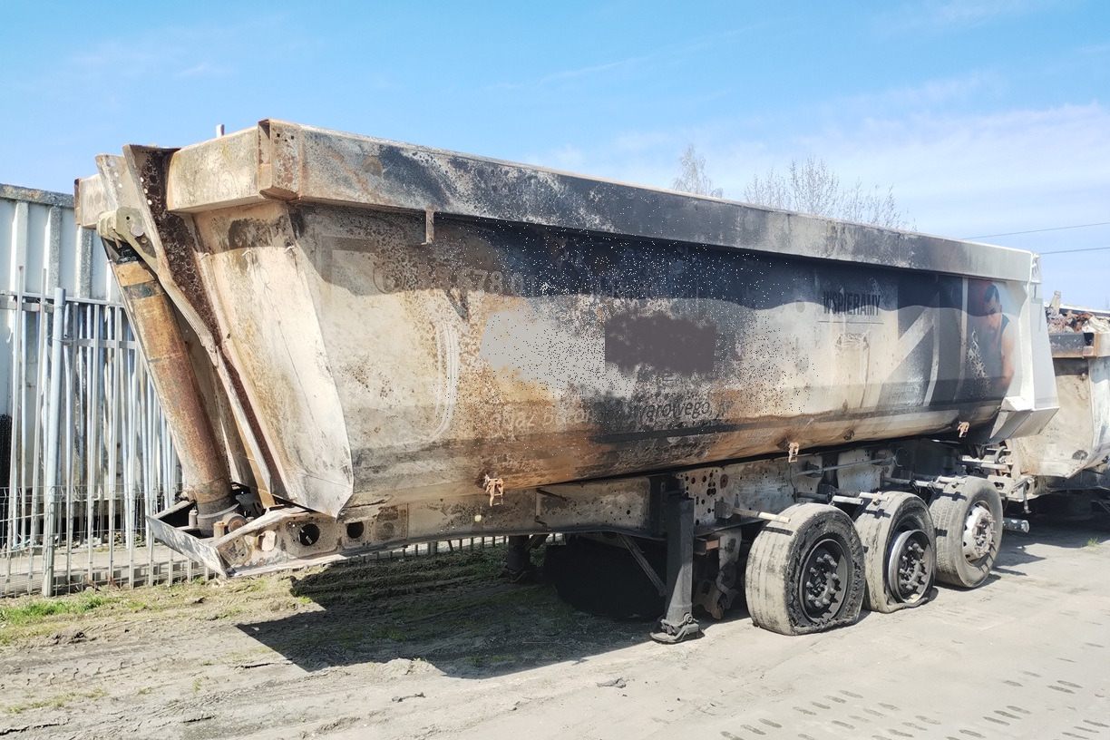 SCHMITZ CARGOBULL GOTHA 26 m3 SGF S3 2015 - Poluprikolica istovarivača: slika 2 SCHMITZ CARGOBULL GOTHA 26 m3 SGF S3 2015 - Poluprikolica istovarivača: slika 2