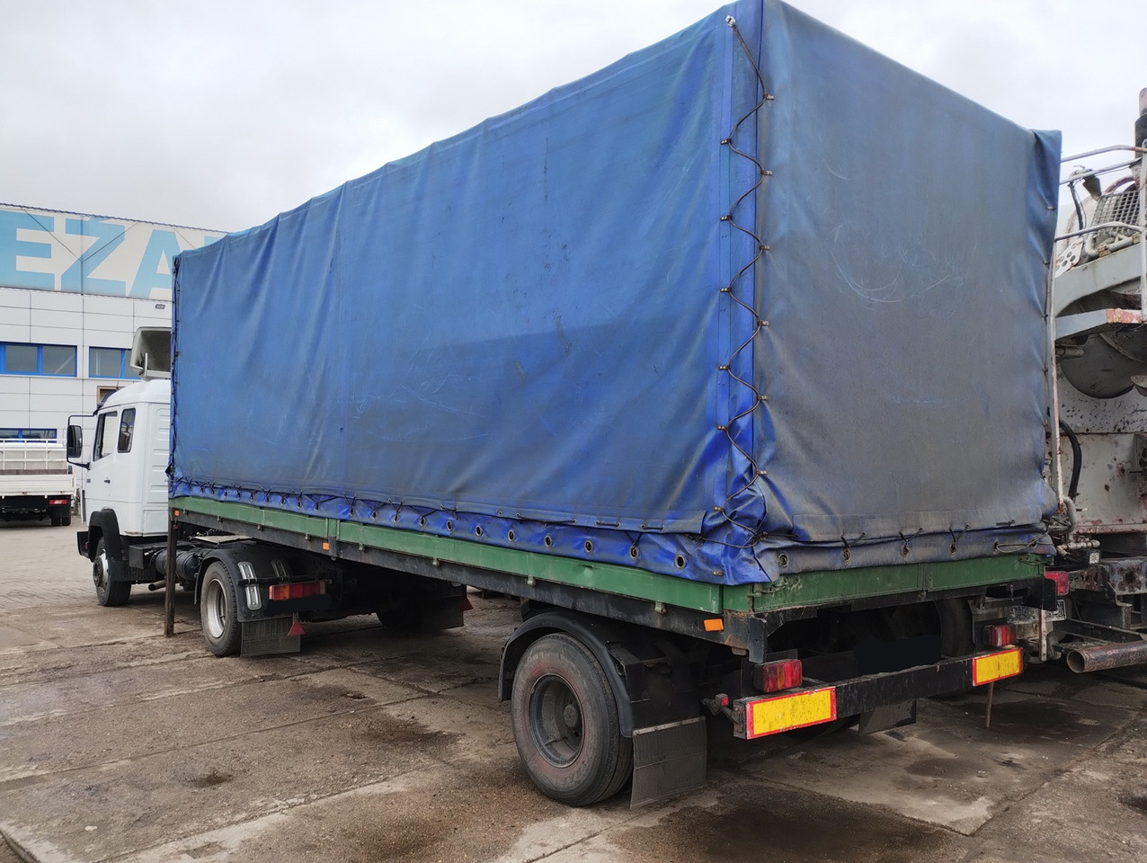 MERCEDES BENZ 1120 S + NACZEPA 1-OSIOWA TRAILER - Tegljač: slika 3 MERCEDES BENZ 1120 S + NACZEPA 1-OSIOWA TRAILER - Tegljač: slika 3