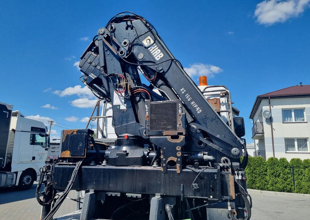 Mercedes-Benz Actros 3244 - Kamion sa golom šasijom i zatvorenom kabinom: slika 5 Mercedes-Benz Actros 3244 - Kamion sa golom šasijom i zatvorenom kabinom: slika 5