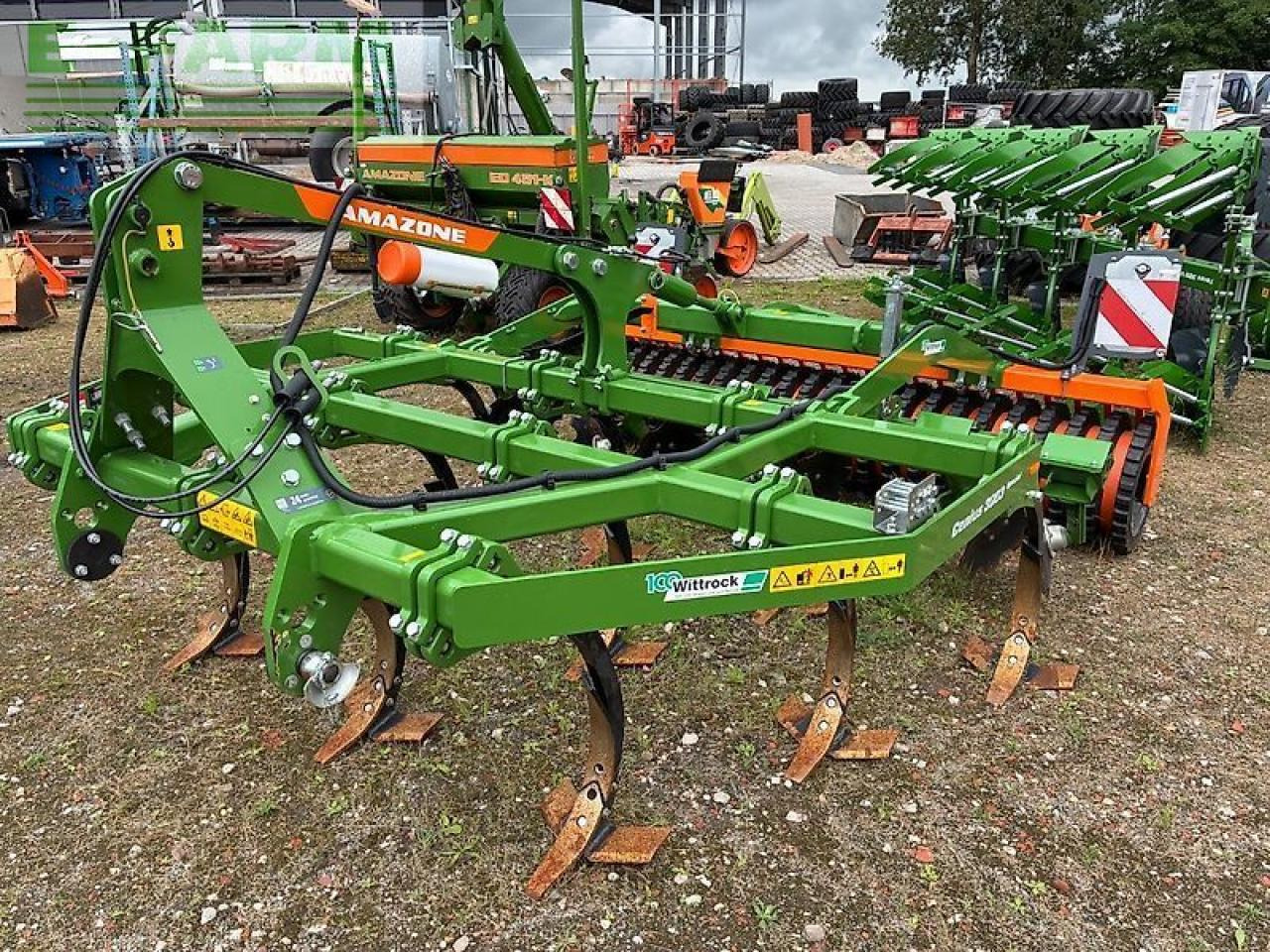 Amazone cenius 3003 kwm - Kultivator: slika 1 Amazone cenius 3003 kwm - Kultivator: slika 1