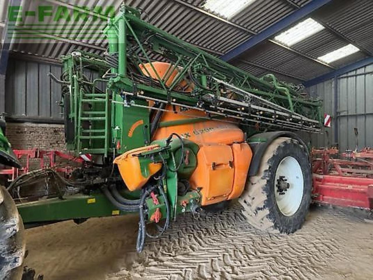 Amazone ux5200 - Vučena prskalica: slika 1 Amazone ux5200 - Vučena prskalica: slika 1