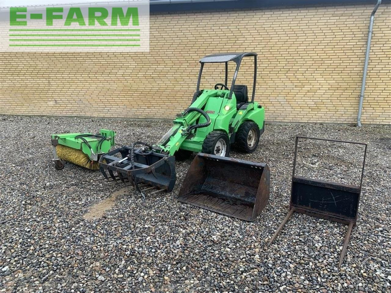 Avant 520 teleskop - Teleskopski utovarivač na točkovima: slika 1 Avant 520 teleskop - Teleskopski utovarivač na točkovima: slika 1