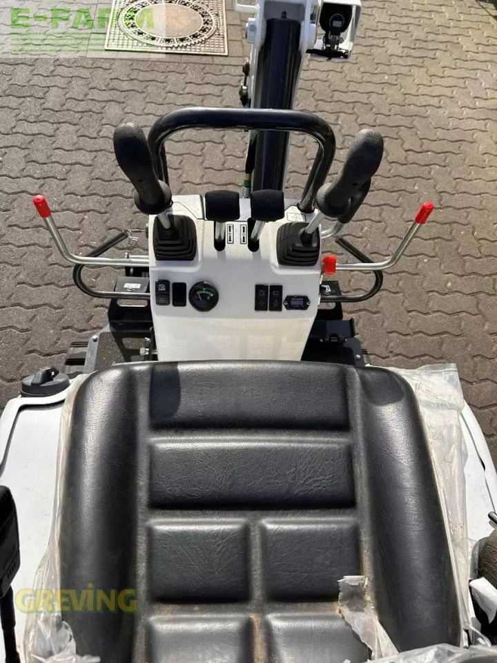 Bobcat e08 aktion - Mini bager: slika 3 Bobcat e08 aktion - Mini bager: slika 3