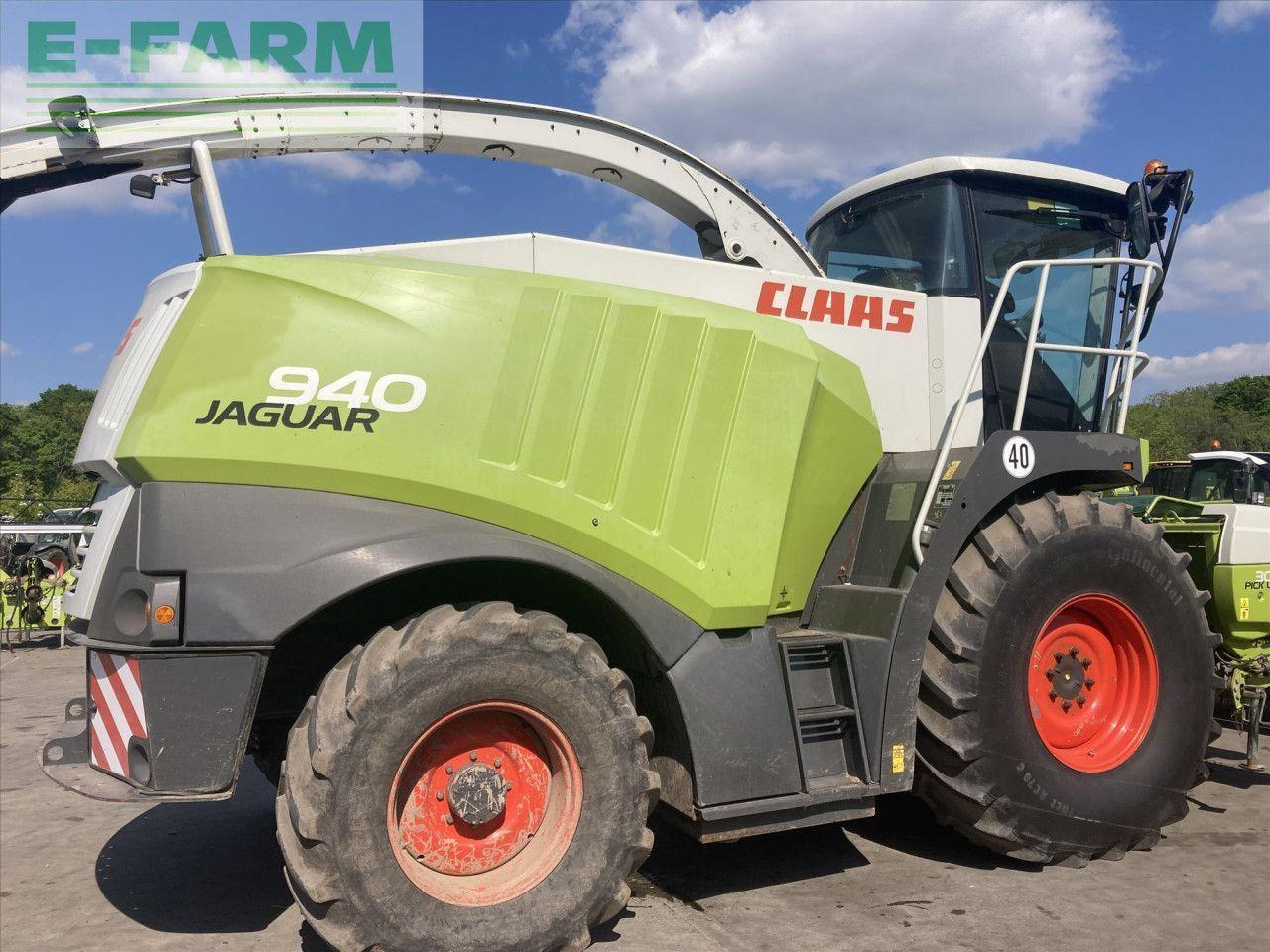 CLAAS JAGUAR 940 C/W PU300 4WD - Kombajn za stočnu hranu: slika 1 CLAAS JAGUAR 940 C/W PU300 4WD - Kombajn za stočnu hranu: slika 1