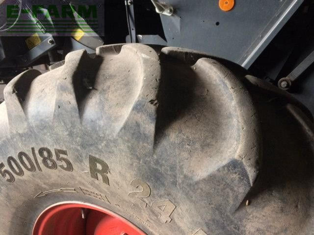 CLAAS LEXION 570 TT - Kombinovani kombajn: slika 4 CLAAS LEXION 570 TT - Kombinovani kombajn: slika 4