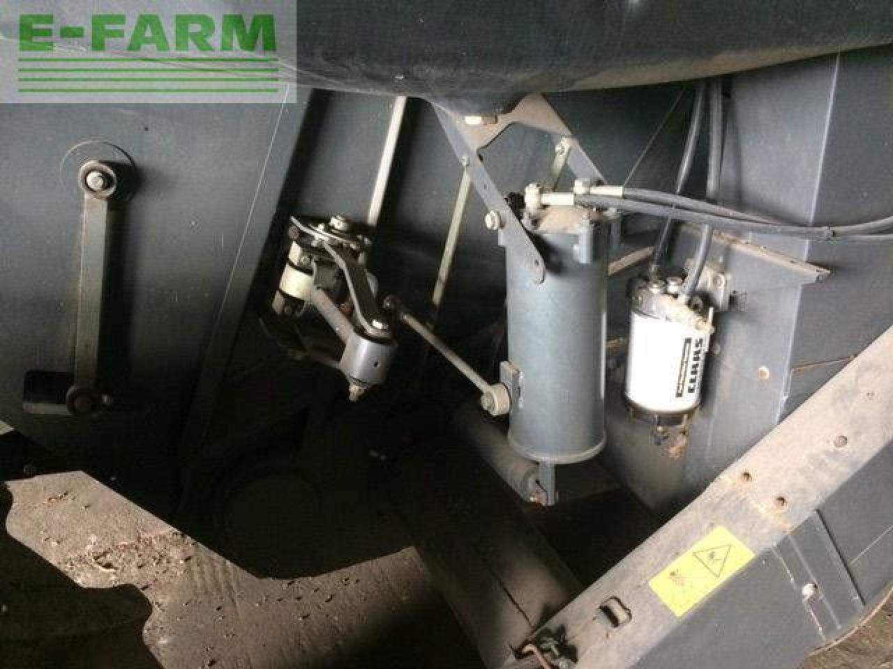 CLAAS LEXION 570 TT - Kombinovani kombajn: slika 3 CLAAS LEXION 570 TT - Kombinovani kombajn: slika 3