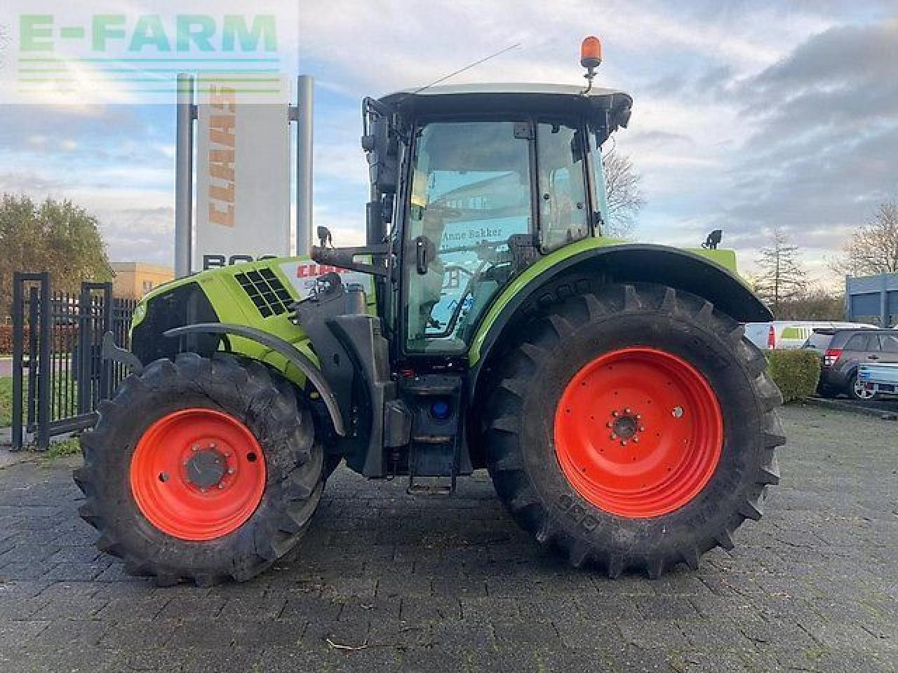 CLAAS arion 510 cis + CIS - Traktor: slika 3 CLAAS arion 510 cis + CIS - Traktor: slika 3