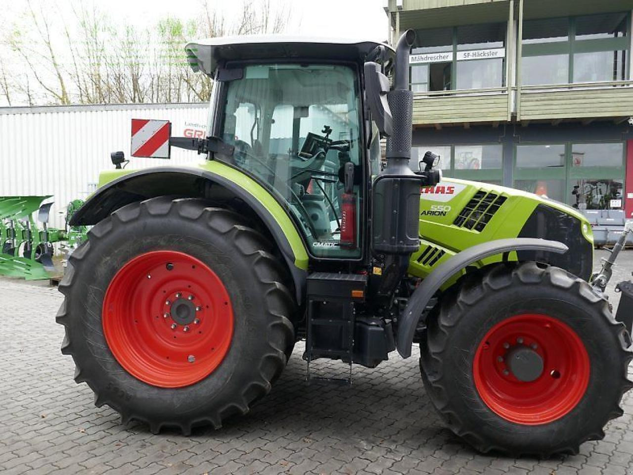 CLAAS arion 550 cmatic cebis CMATIC CEBIS - Traktor: slika 3 CLAAS arion 550 cmatic cebis CMATIC CEBIS - Traktor: slika 3