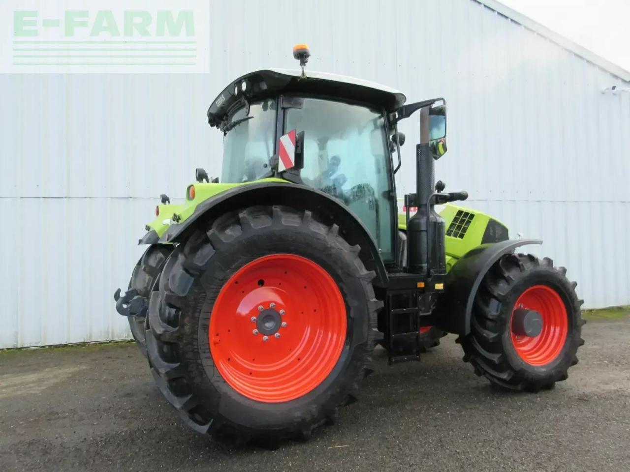 CLAAS arion 660 cmatic concept-nâ°1 CMATIC CIS - Traktor: slika 5 CLAAS arion 660 cmatic concept-nâ°1 CMATIC CIS - Traktor: slika 5