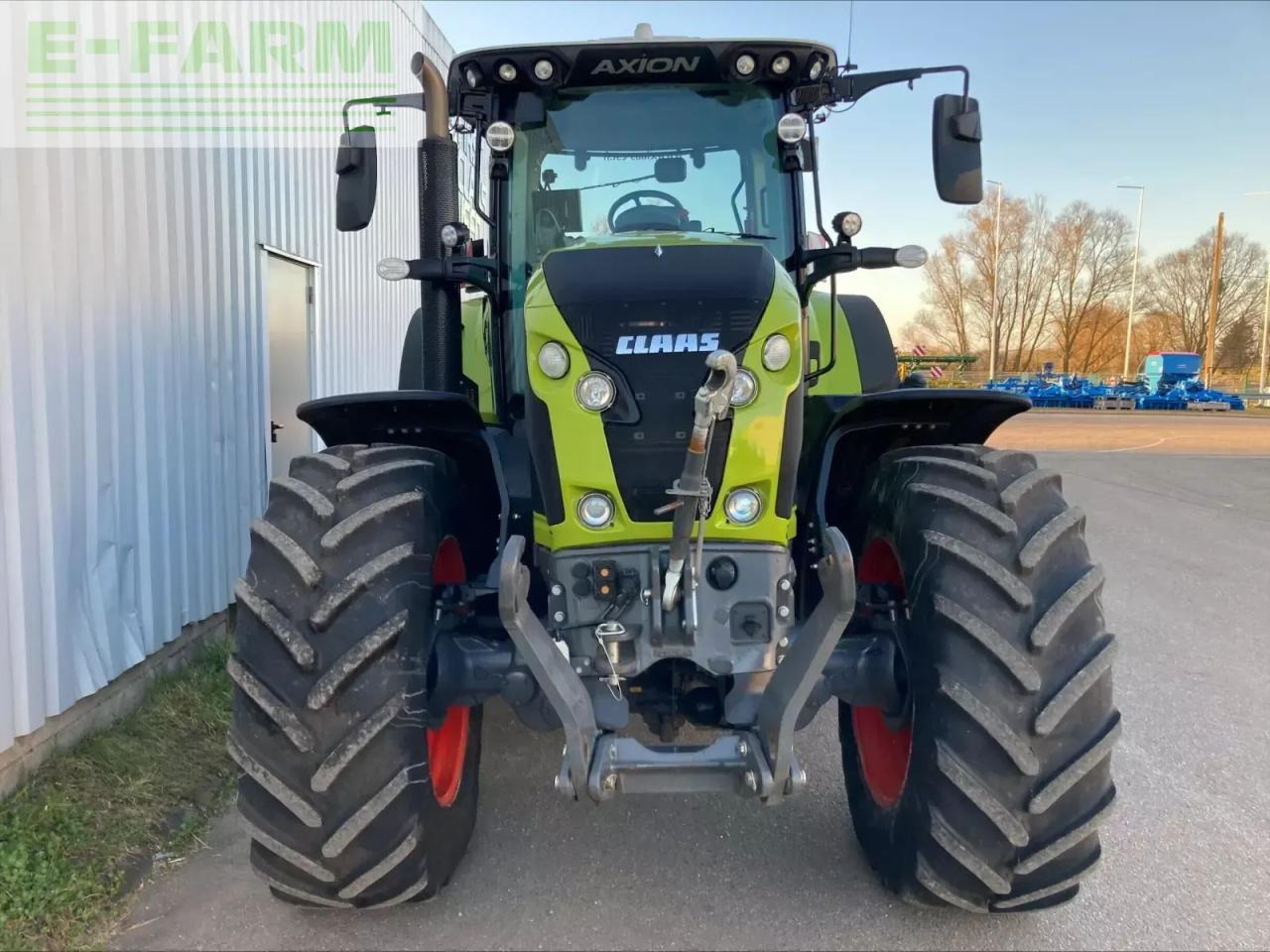 CLAAS axion 800 cmatic s5 - Traktor: slika 5 CLAAS axion 800 cmatic s5 - Traktor: slika 5