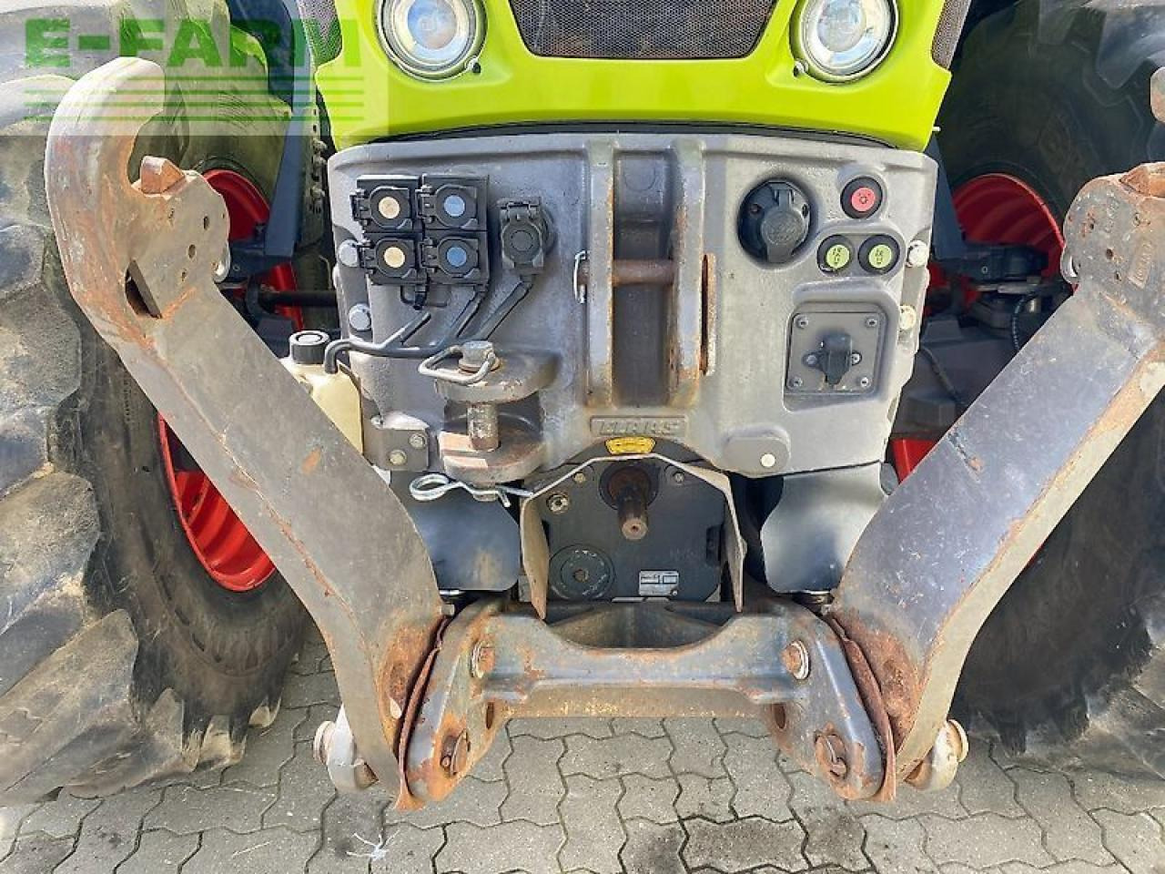 CLAAS axion 830 cmatic CMATIC - Traktor: slika 3 CLAAS axion 830 cmatic CMATIC - Traktor: slika 3