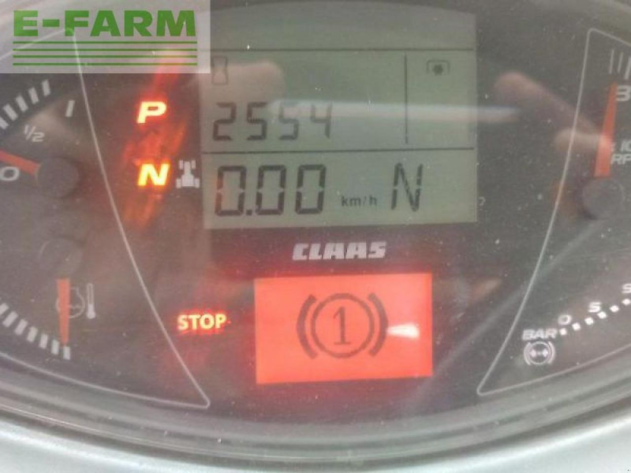 CLAAS axion 830 cmatic cebis CMATIC CEBIS - Traktor: slika 4 CLAAS axion 830 cmatic cebis CMATIC CEBIS - Traktor: slika 4