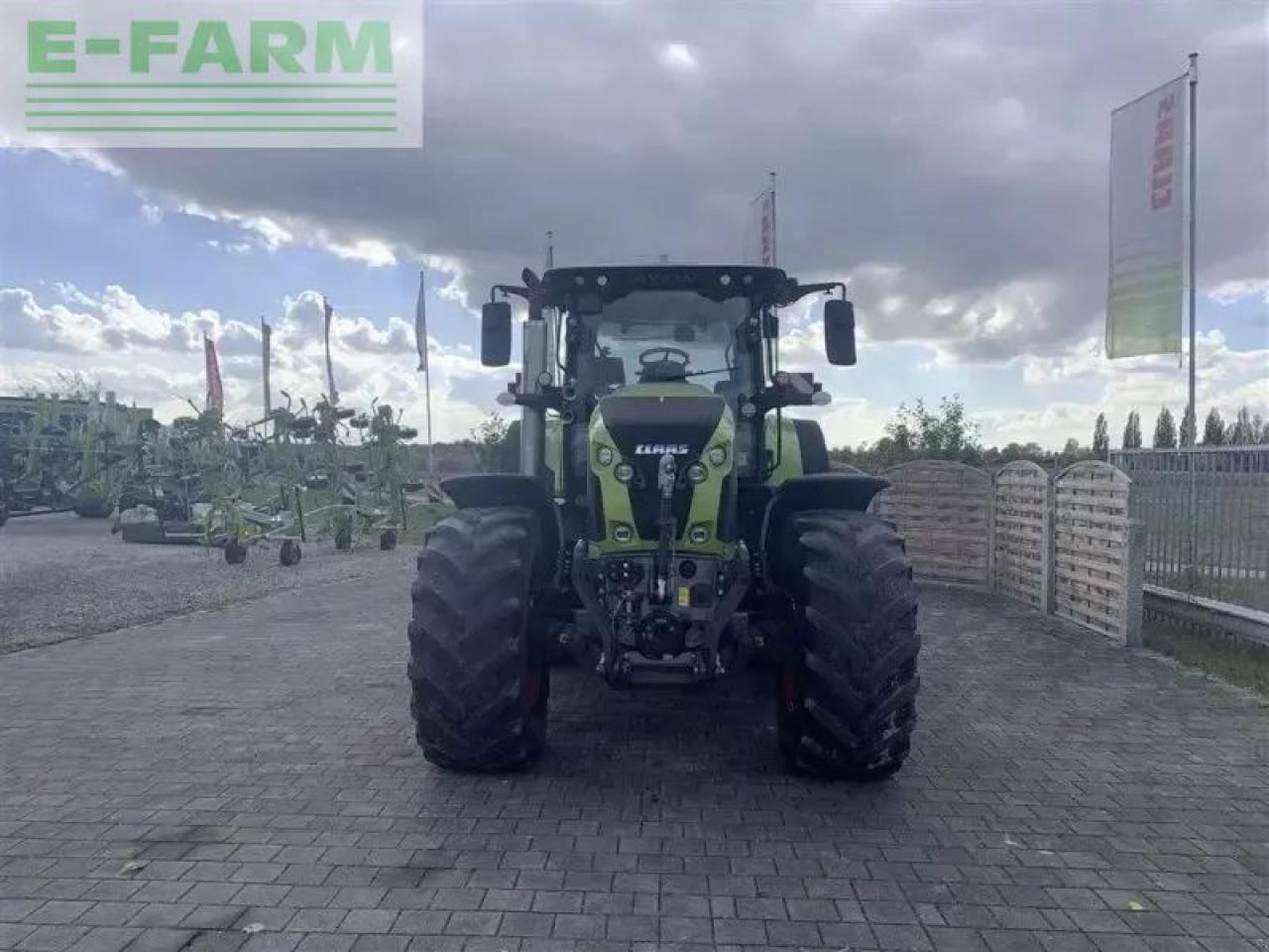 CLAAS axion 870 cmatic cebis CMATIC CEBIS - Traktor: slika 2 CLAAS axion 870 cmatic cebis CMATIC CEBIS - Traktor: slika 2