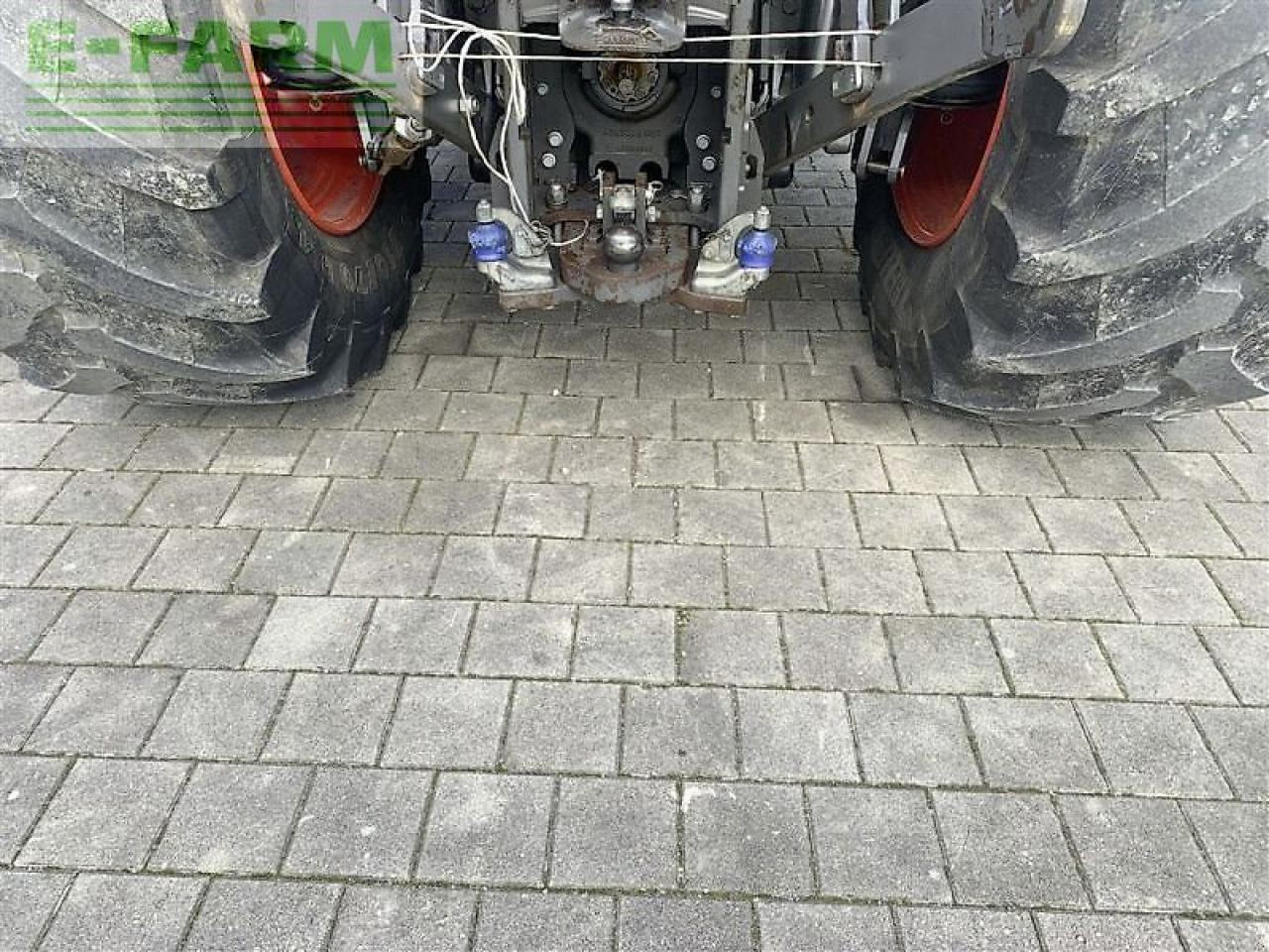 CLAAS axion 870 cmatic cebis CMATIC CEBIS - Traktor: slika 5 CLAAS axion 870 cmatic cebis CMATIC CEBIS - Traktor: slika 5