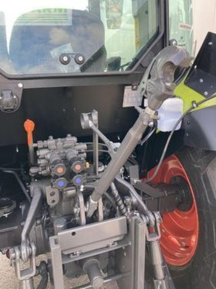 CLAAS elios 210 - Traktor: slika 4 CLAAS elios 210 - Traktor: slika 4