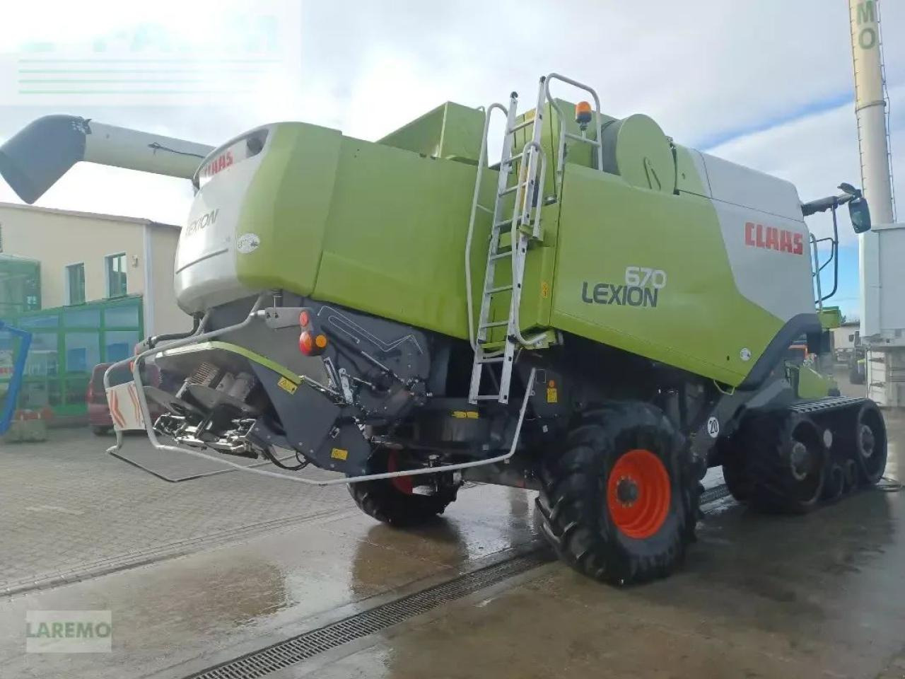 CLAAS lexion 670 tt terratrac v 900 - Kombinovani kombajn: slika 3 CLAAS lexion 670 tt terratrac v 900 - Kombinovani kombajn: slika 3