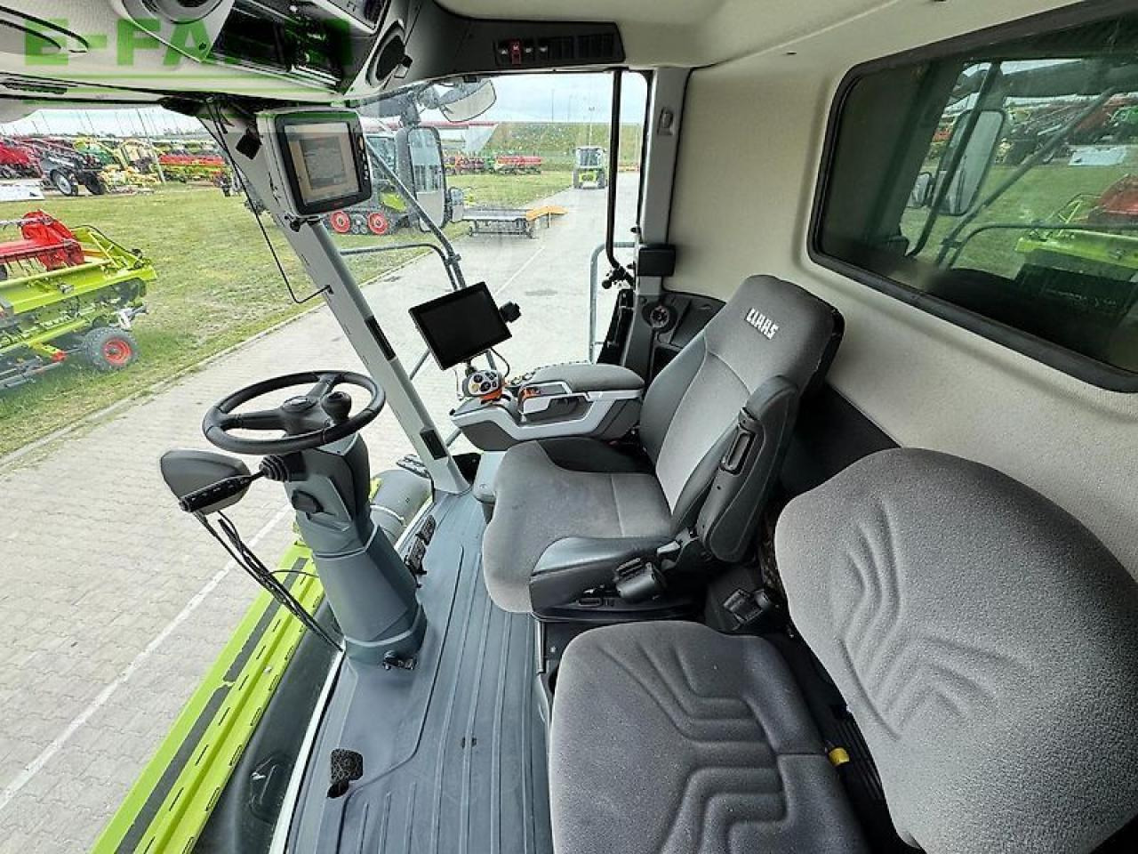 CLAAS lexion 8700 tt - Kombinovani kombajn: slika 4 CLAAS lexion 8700 tt - Kombinovani kombajn: slika 4