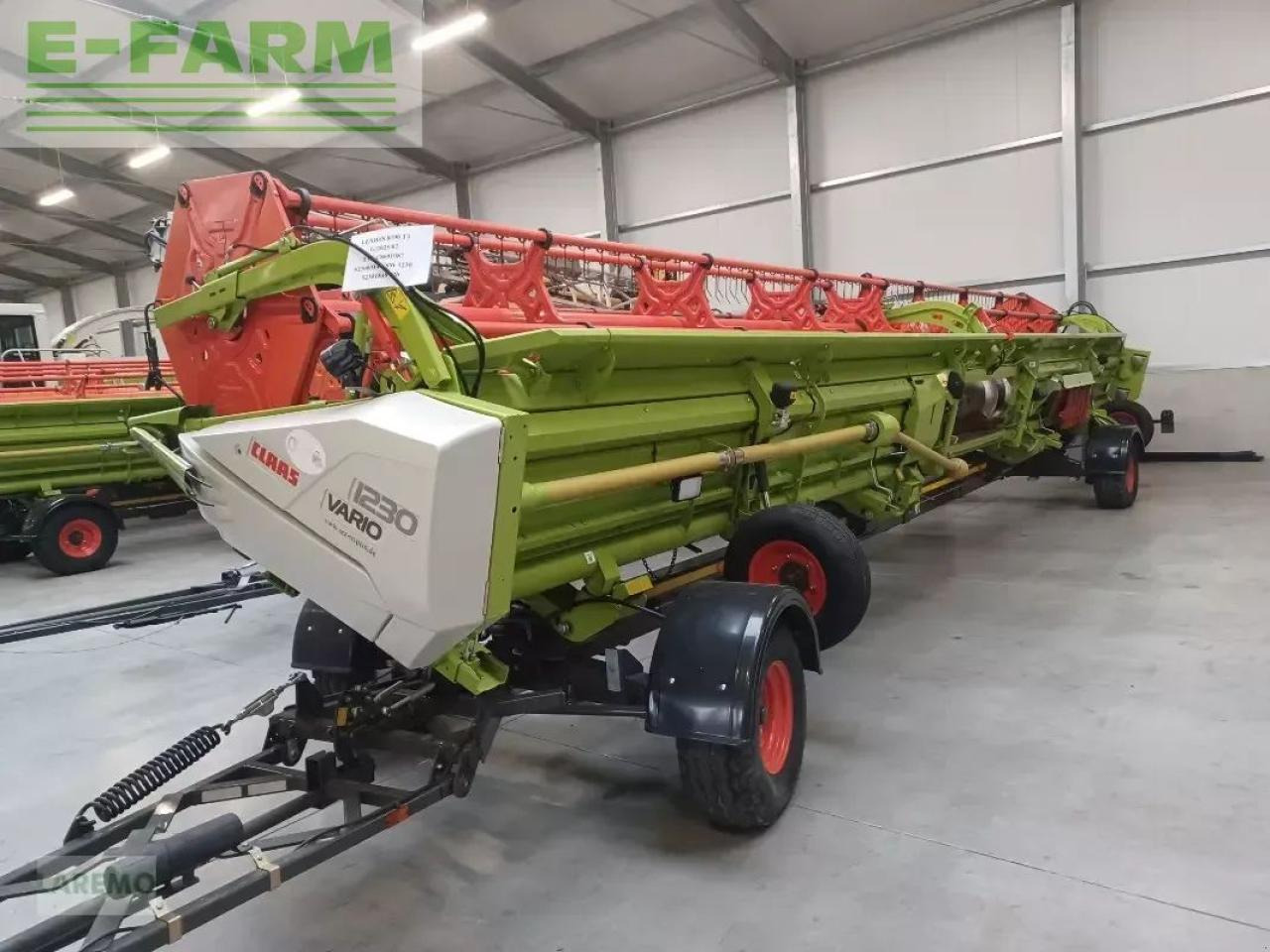 CLAAS lexion 8700 tt terratrac + v 1230 - Kombinovani kombajn: slika 5 CLAAS lexion 8700 tt terratrac + v 1230 - Kombinovani kombajn: slika 5