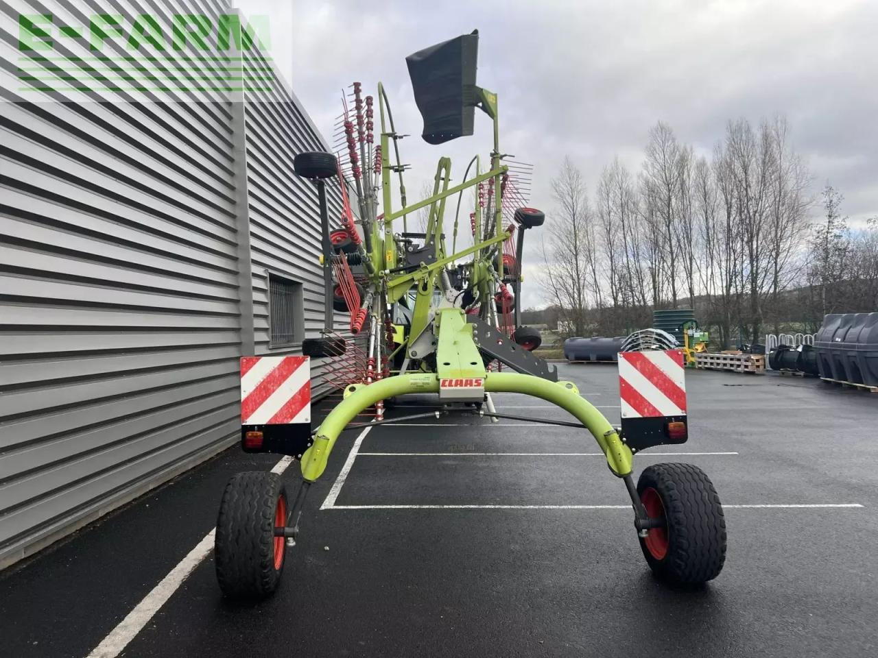 CLAAS liner 1650 twin (g00/010) - Prevrtač/ Grabuljač: slika 4 CLAAS liner 1650 twin (g00/010) - Prevrtač/ Grabuljač: slika 4