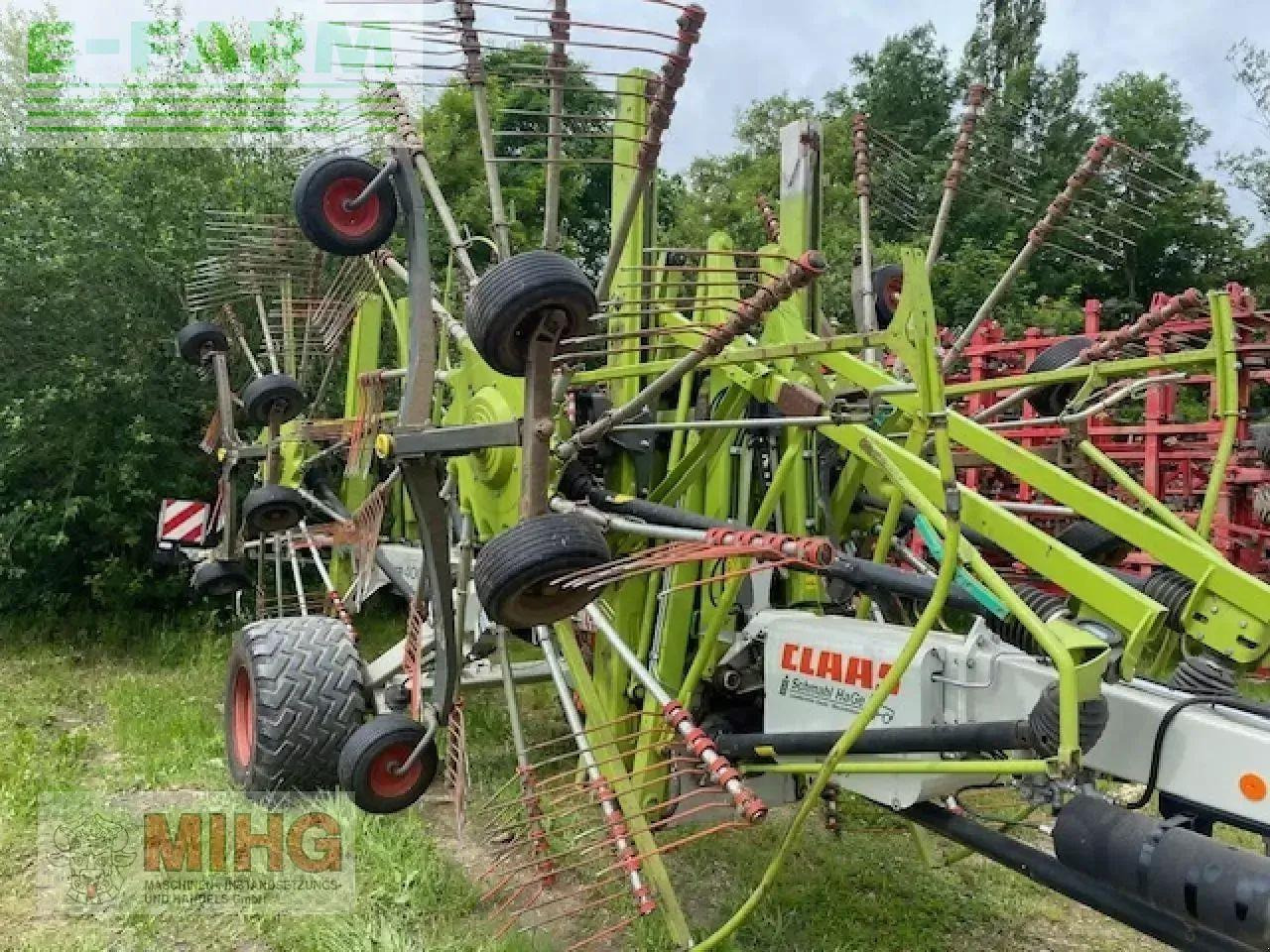 CLAAS liner 4000 - Prevrtač/ Grabuljač: slika 2 CLAAS liner 4000 - Prevrtač/ Grabuljač: slika 2