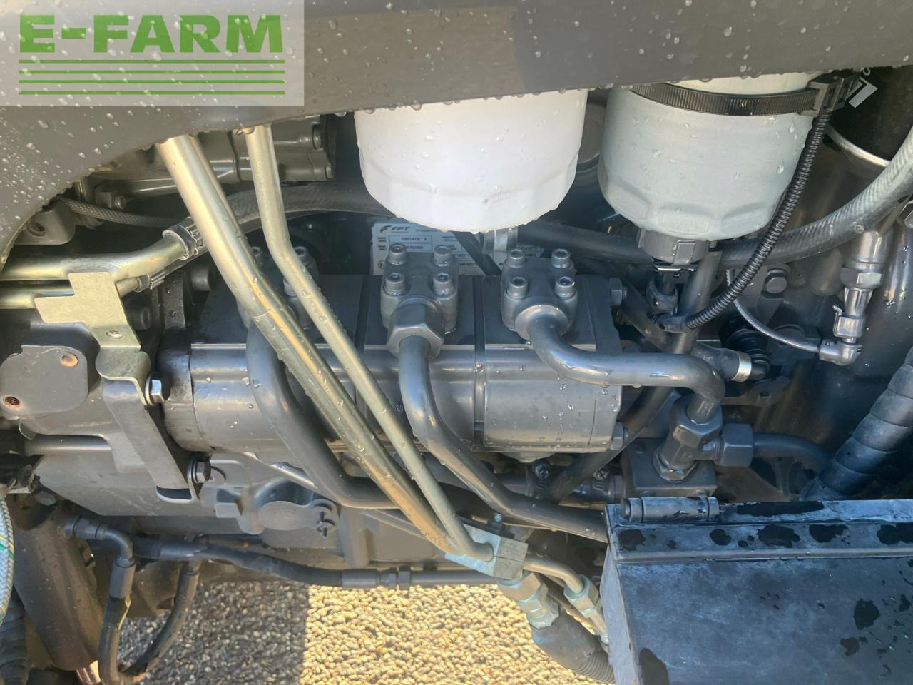 Traktor CLAAS nexos 220 ve cabine 4rm: slika 12