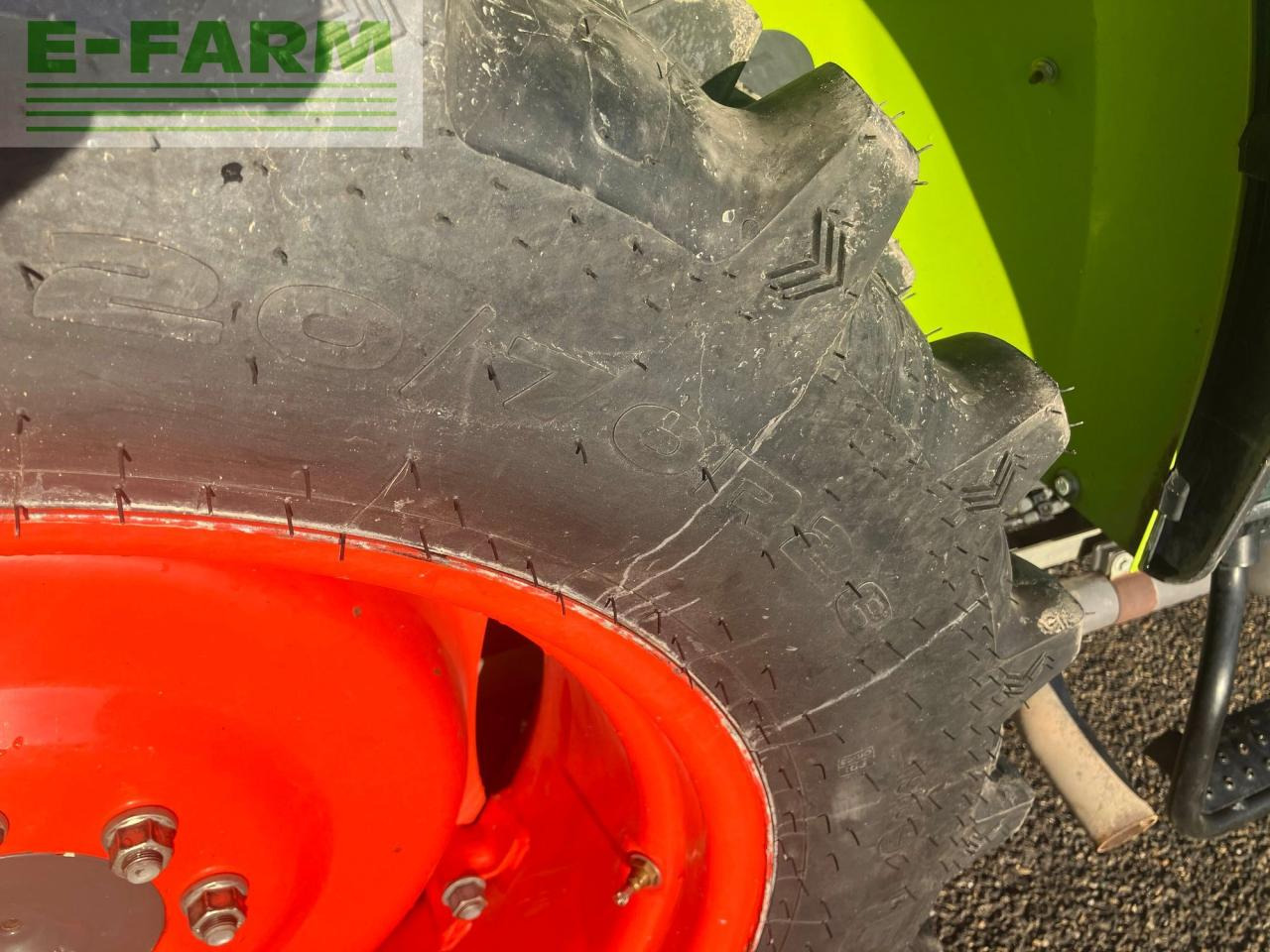 Traktor CLAAS nexos 220 ve cabine 4rm: slika 6