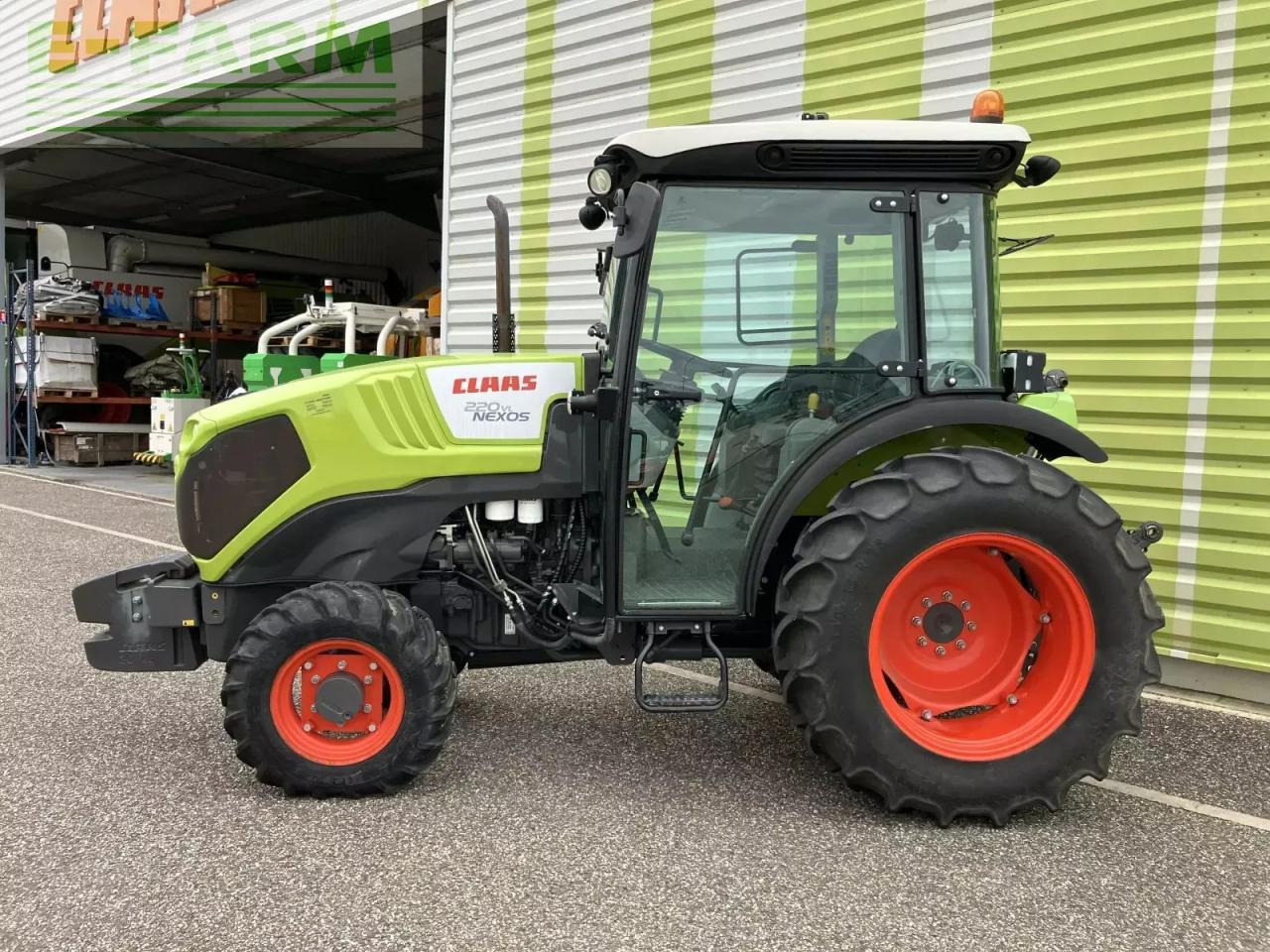 CLAAS nexos 220 vl VL - Traktor: slika 2 CLAAS nexos 220 vl VL - Traktor: slika 2
