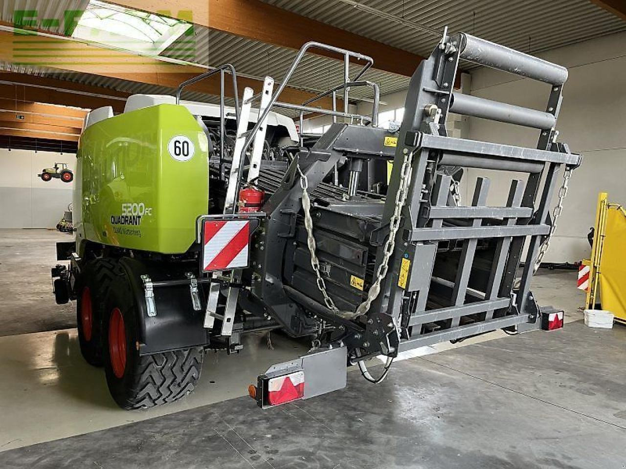 CLAAS quadrant 5200 fc - Balirka za kockaste bale: slika 2 CLAAS quadrant 5200 fc - Balirka za kockaste bale: slika 2