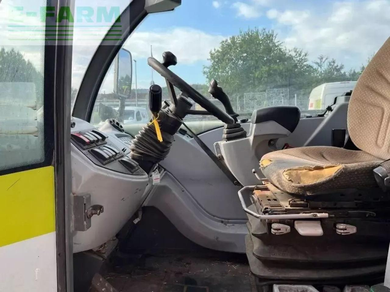 Teleskopski upravljač CLAAS scorpion 9040: slika 6