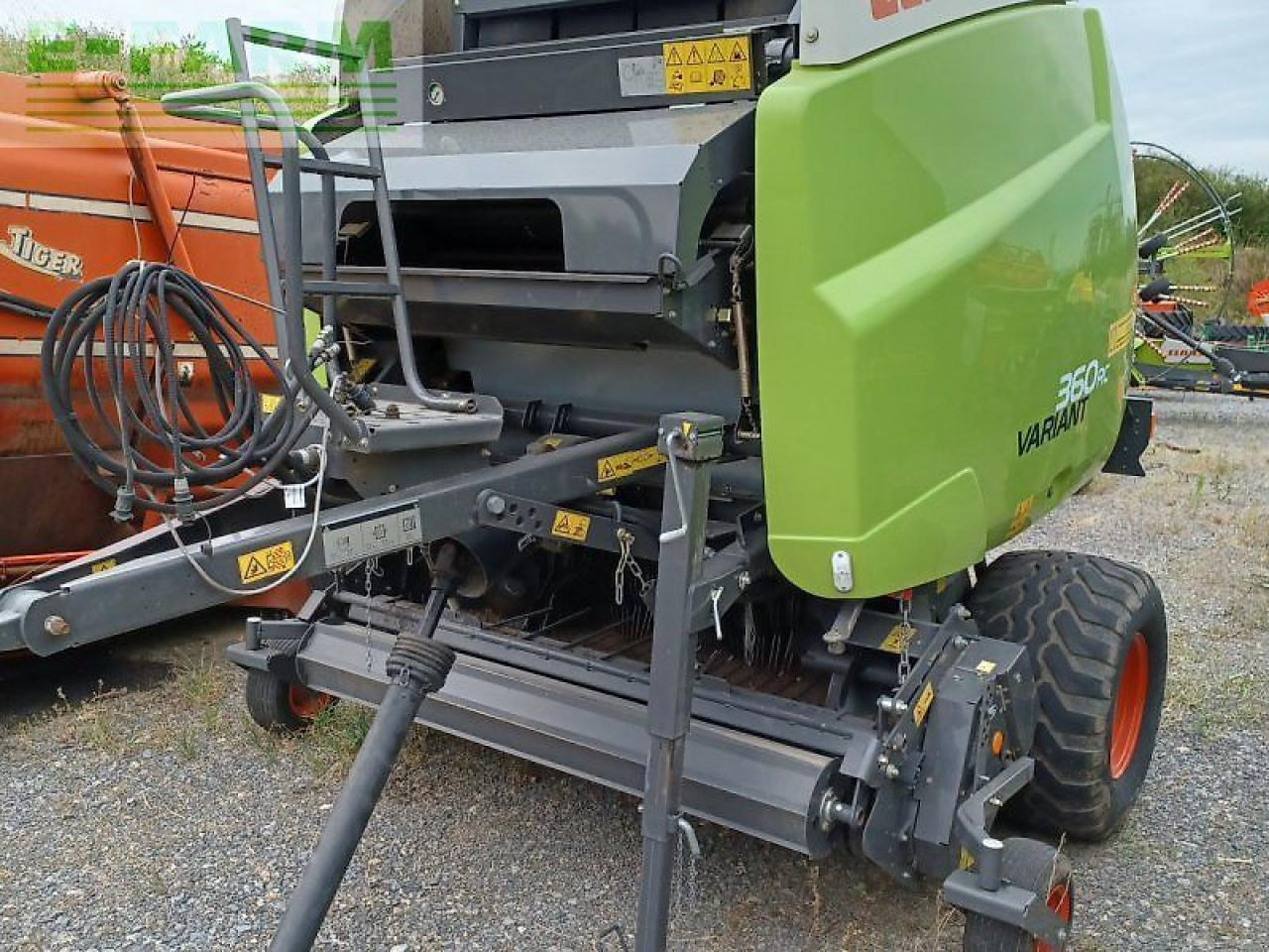CLAAS variant 360 rc - Balirka za kockaste bale: slika 2 CLAAS variant 360 rc - Balirka za kockaste bale: slika 2