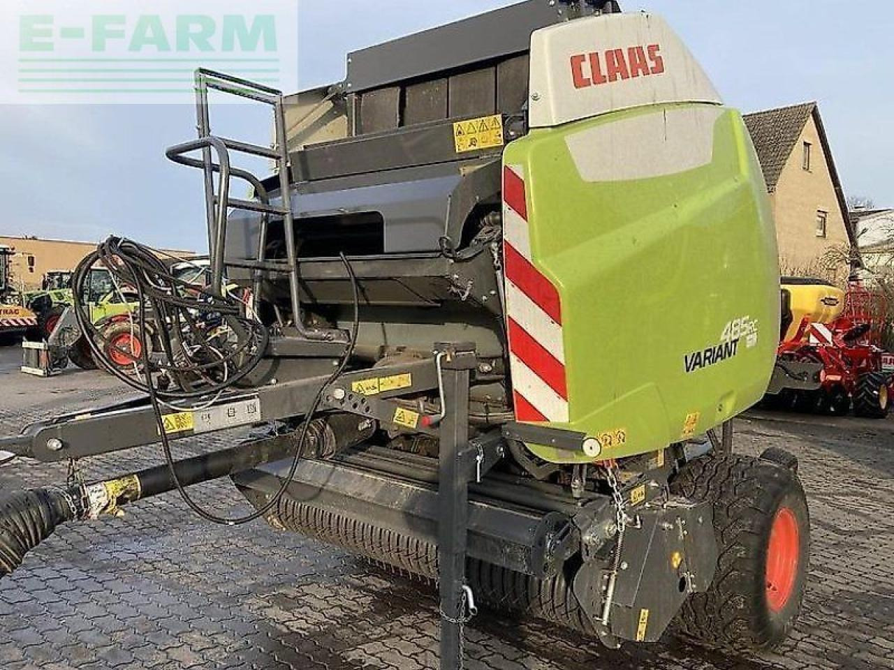 CLAAS variant 485 rc pro - Balirka za kockaste bale: slika 1 CLAAS variant 485 rc pro - Balirka za kockaste bale: slika 1