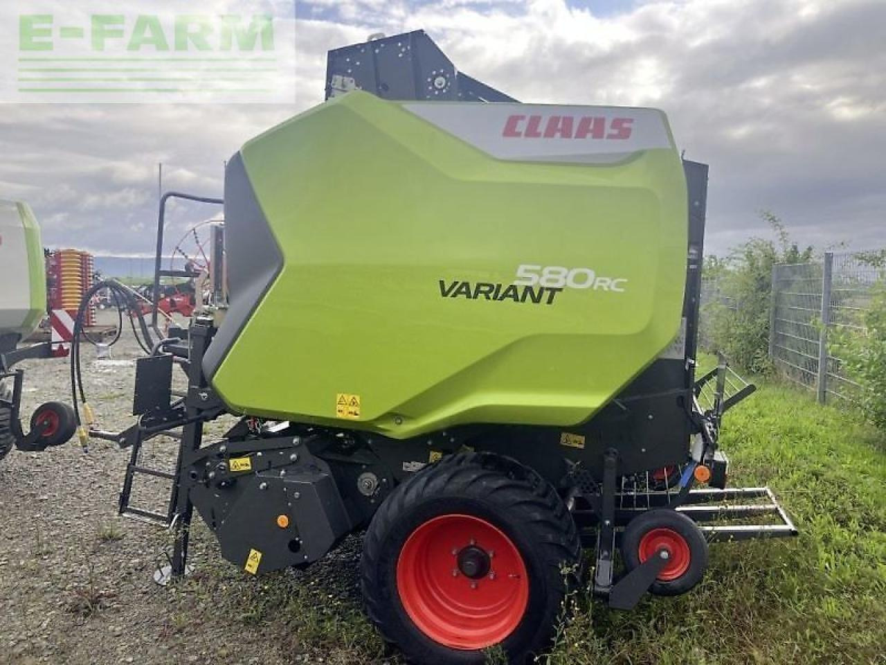 CLAAS variant 580 rc trend - Balirka za kockaste bale: slika 4 CLAAS variant 580 rc trend - Balirka za kockaste bale: slika 4